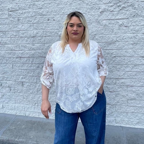 Siren lily White lace top with sheer sleeves sz 2X - Picture 1 of 6